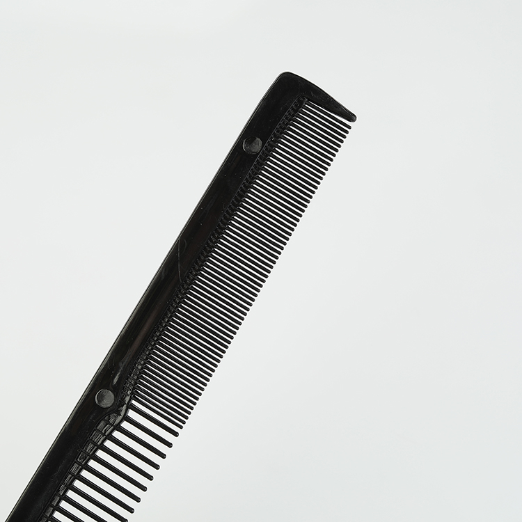 Plastic Styling Comb Vickkybeauty a world class manufacturing and